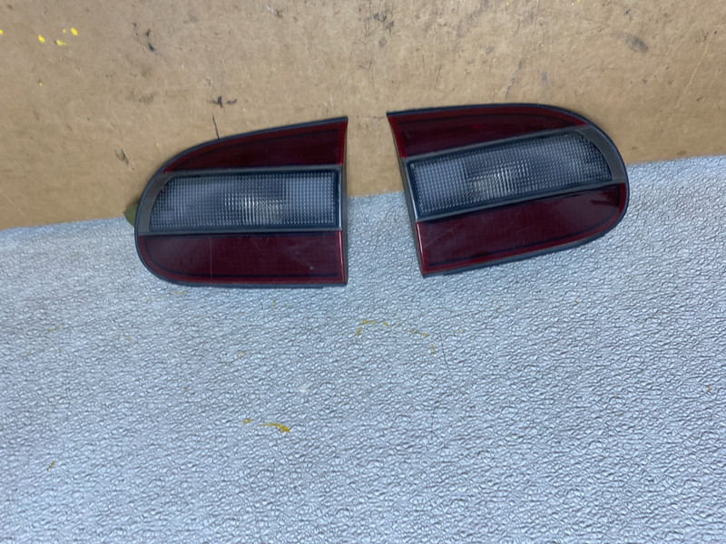 1993 to 1997 Chevrolet Geo Prizm Left+Right Side Inner Tail Light OEM X7063