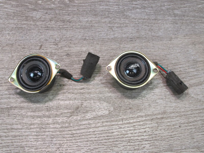2004-2009 CADILLAC XLR RIGHT PASSENGER SIDE AUDIO TWEETER SPEAKER BOSE SET