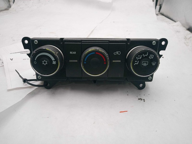 2009 Chevrolet Traverse A/C Selector Switch OEM Silver 599561 100K Miles