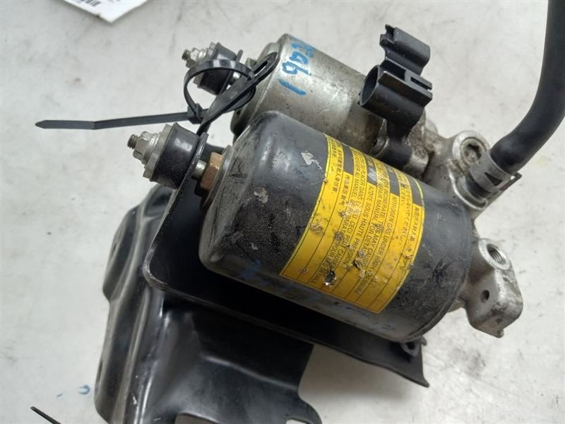 12-13 TOYOTA PRIUS PLUG-IN 1.8L FWD AT BRAKE MASTER CYLINDER