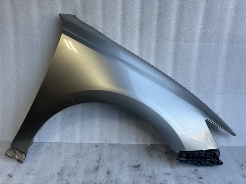 2013-2018 LEXUS ES300H ES350 RIGHT PASSENGER FRONT FENDER ATOMIC SILVER 1J7