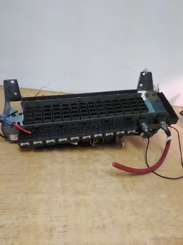 International 9200 Fuse/ Relay Block 156905 Job A-9507 Lineset