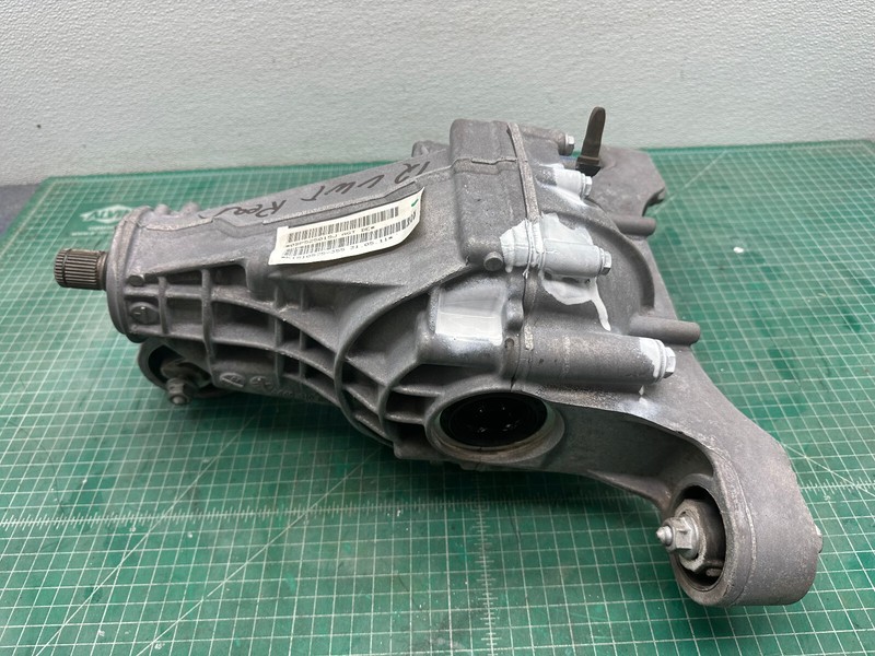 11-17 Volkswagen Touareg 3.6L V6 REAR CARRIER DIFFERENTIAL OEM