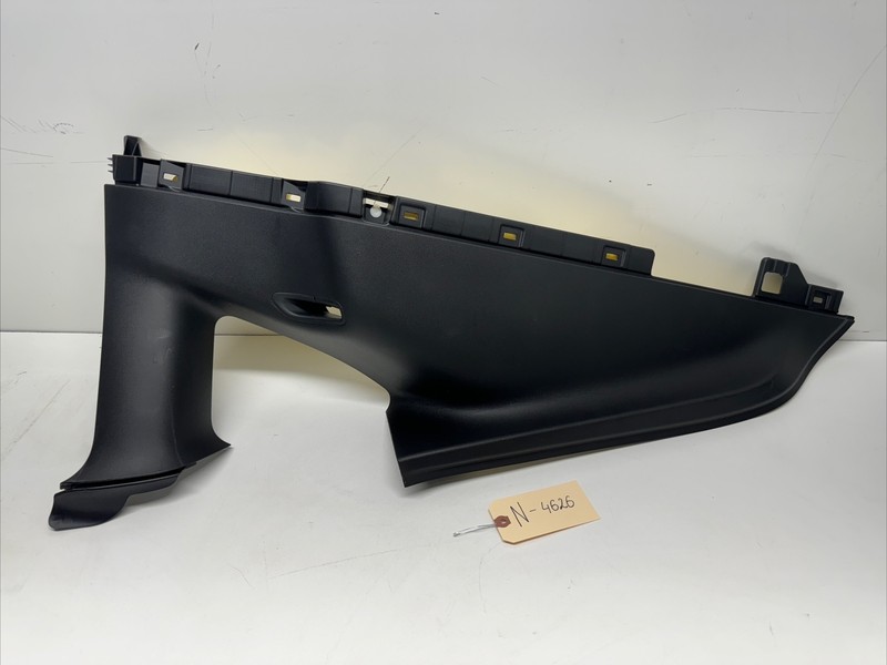 20-23 TESLA MODEL Y MY REAR DRIVER SIDE C-PILLAR UPPER TRIM PANEL ASSY 4626 M6