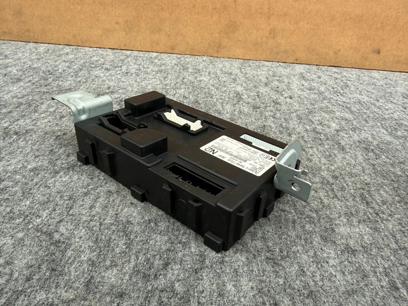 INFINITI QX80 2014-2017 OEM BODY GENERAL CONTROL MODULE UNIT ASSEMBLY