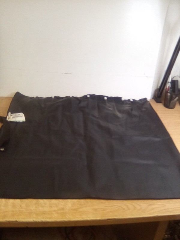 Western Star A18-58079-003 RH Window Privacy Curtain, Black