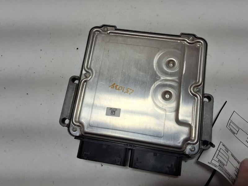 Engine ECM Electronic Control Module 2.0L Fits 17-18 ESCAPE 3540308