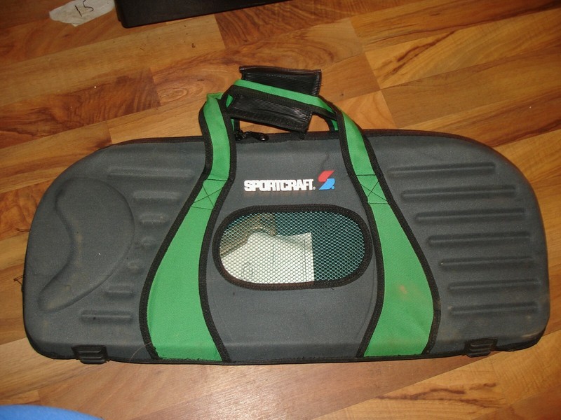 4 SportcraftHORSESHOES horse shoes pitching& Steel Stakesin carrying bag