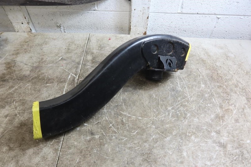 2003-2006 Jeep Wrangler TJ 4.0L OEM Rear Right RH Dog Left Frame Cut