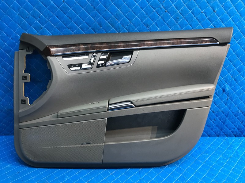 07-09 Mercedes W221 S550 Front Right Passenger Door Panel Trim OEM Gray