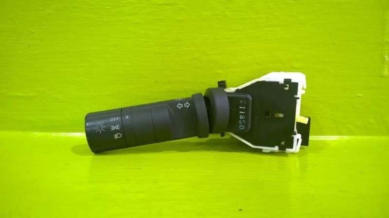 06 NISSAN TITAN HEADLIGHT TURN SIGNAL COLUMN SWITCH OEM 2930-6