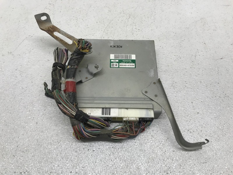 2001-2003 TOYOTA PRIUS ABS CONTROL MODULE COMPUTER 89540-47030 OEM