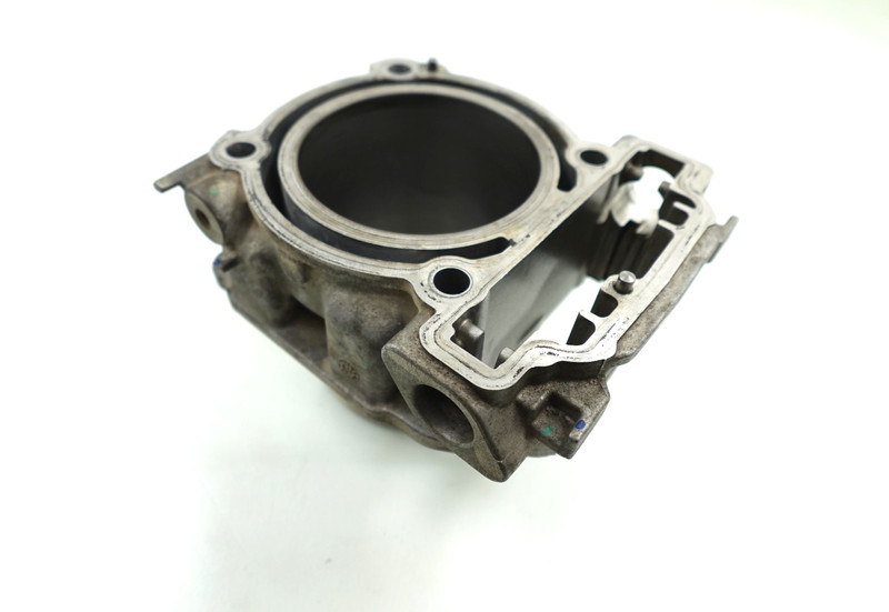 GOOD 2013-2026 Can-Am Defender MAX HD10 OEM STD Rear Cylinder Jug 420413116