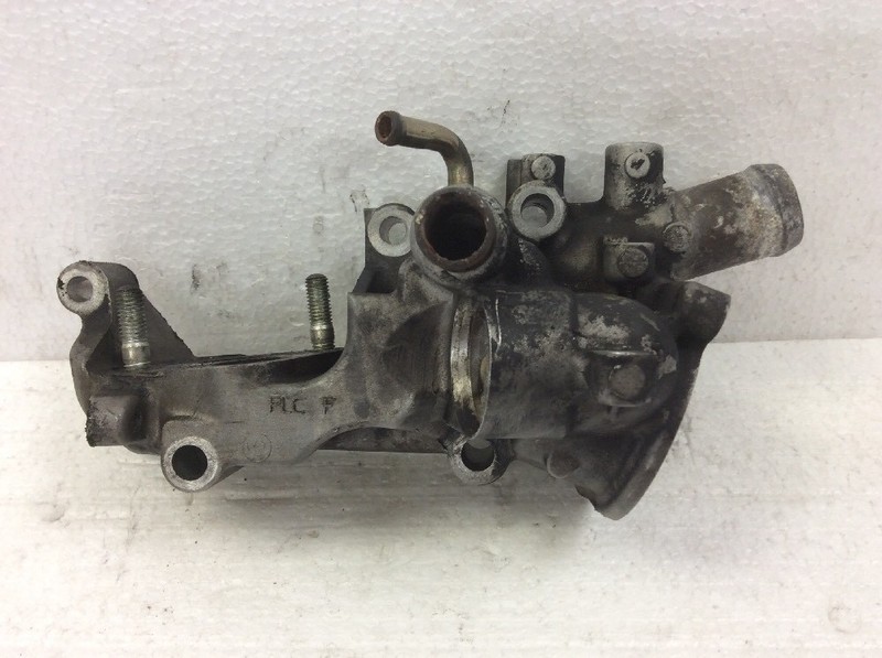 01 02 03 04 05 Civic 1.7L Thermostat Housing Water Passage EGR Type Used OEM