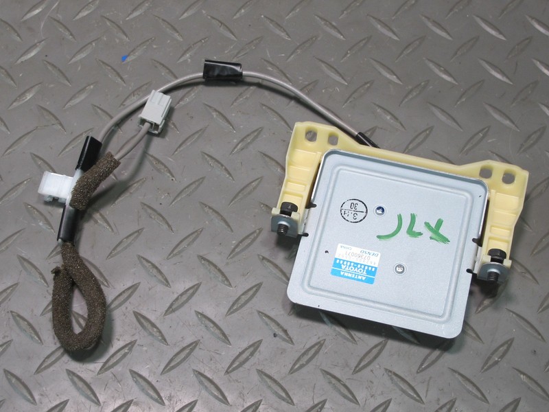 2003-2007 LEXUS J100 LX470 NAVIGATION ANTENNA CONTROL MODULE 86860-60080