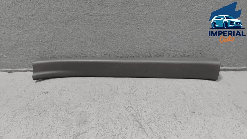 TOYOTA SIENNA FRONT PASSENGER SIDE DOOR SILL SCUFF PLATE TRIM COVER OEM 2015-20