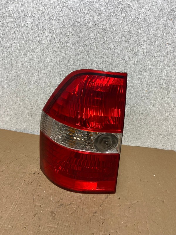 2001 2002 2003 Acura Mdx Left Driver Side Lh Tail Light Oem AD8201 LK