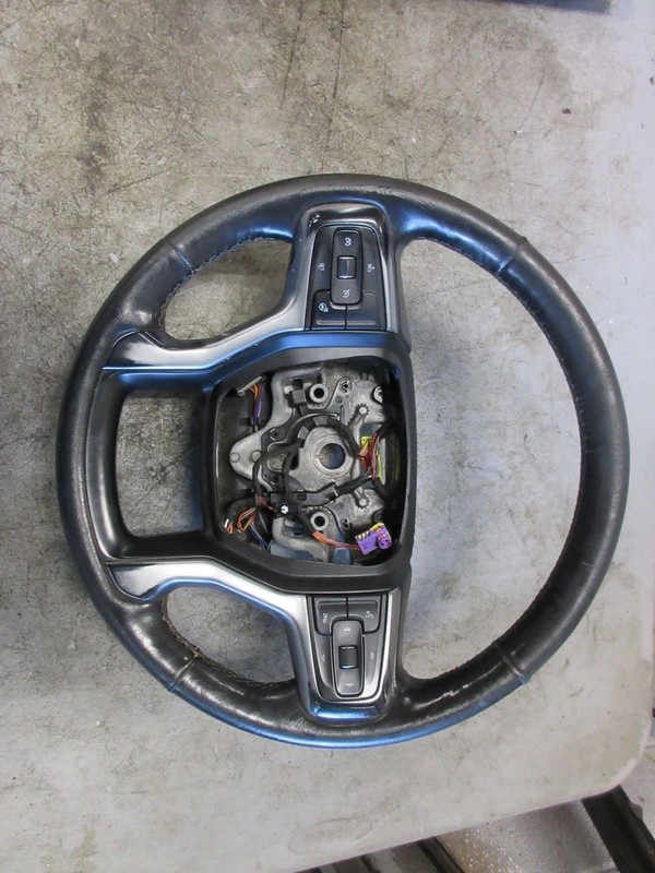 2019-2024 GM Chevy Silverado OEM Black Steering Wheel w/ Buttons 84778977