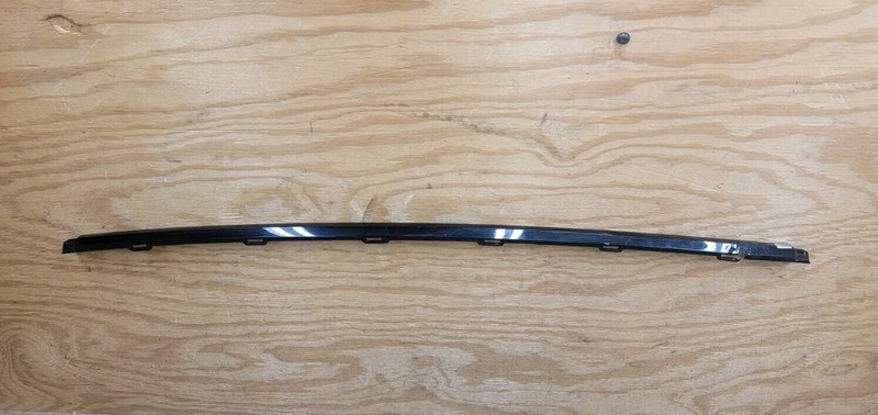 2020 2021 2022 2023 AUDI Q7 REAR BUMPER CENTER MOLDING OEM "DAMAGED"
