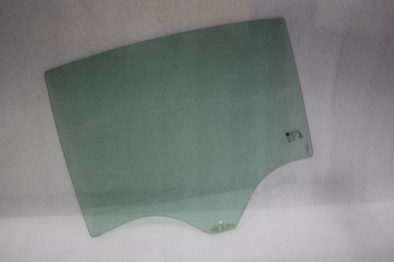 2018-2020 BUICK REGAL SPORTBACK LEFT DRIVER SIDE REAR DOOR GLASS WINDOW