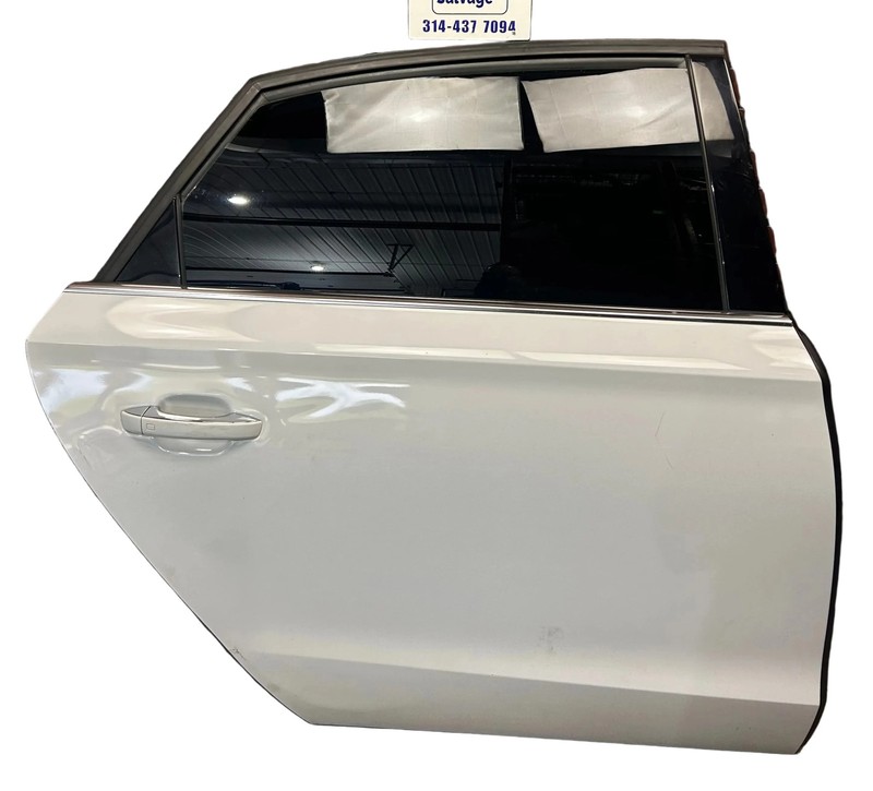 2011 - 2017 AUDI A8 L REAR PASSENGER RIGHT SIDE DOOR SHELL PANEL OEM WHITE