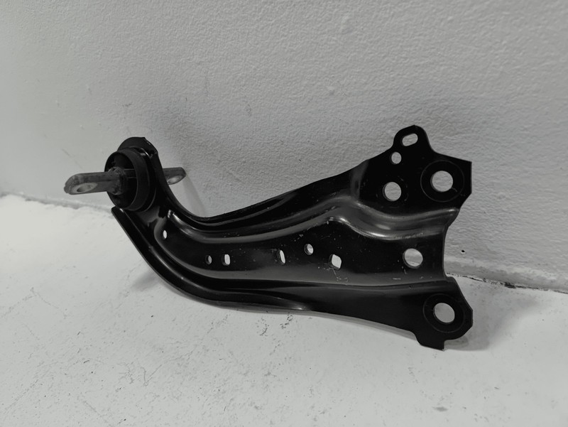 2019 - 2025 TOYOTA RAV4 REAR RIGHT PASSENGER SIDE TRAILING CONTROL ARM OEM