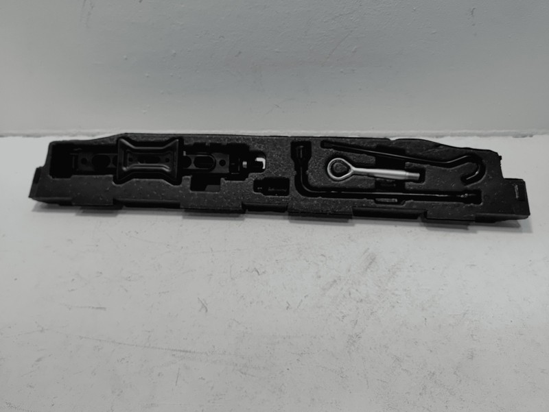 2017-2020 Acura MDX Tire Wheel Jack Lift w/Wrench Hook & Tow Eye OEM