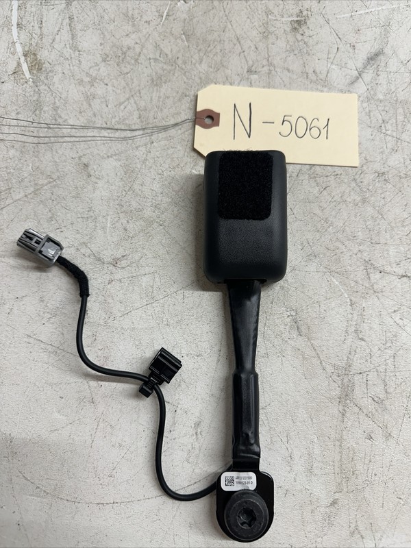 2020 2021 2022 2023 Tesla Y 3 FRONT RIGHT LEFT SEAT BELT SEATBELT BUCKLE 5061 B8