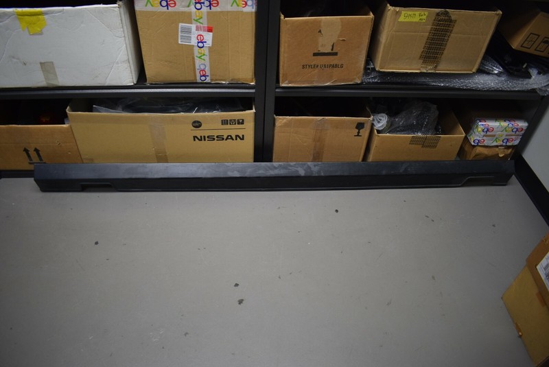 HONDA SIDE ROCKER PANEL RIGHT SIDE FACTORY OEM