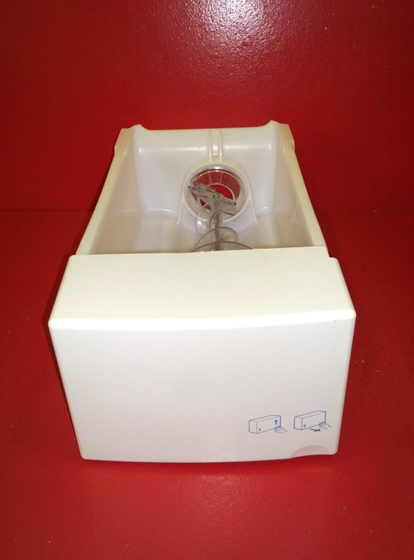 GE REFRIGERATOR ICE BUCKET AND AUGER 197D2316G020 WD-15752