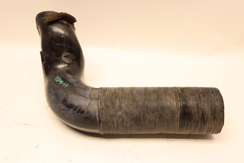 2017-2018 DODGE RAM 2500 6.7L DIESEL AIR INTAKE DUCT PIPE TUBE OEM