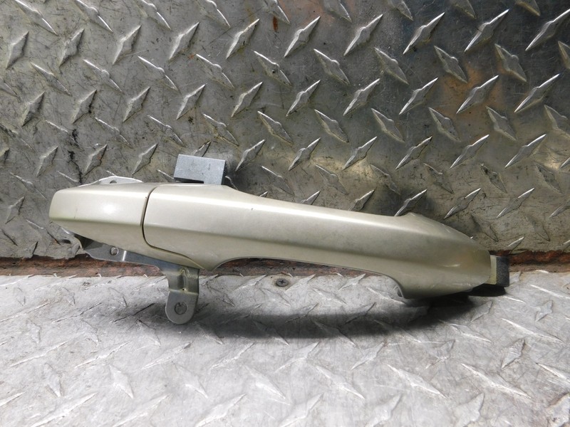 07-11 HONDA CR-V RIGHT PASSENGER FRONT (REAR) DOOR HANDLE EXTERIOR BEIGE YR566M