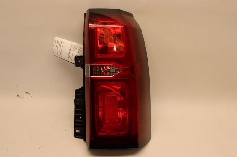 2015 CHEVY TAHOE REAR RIGHT PASSENGER SIDE TAIL LIGHT BRAKE LAMP OEM