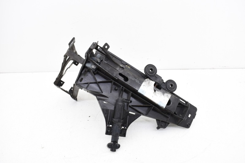 2011 BMW F01 750i Front Right Headlight Support Mount Mounting Bracket OEM KW71