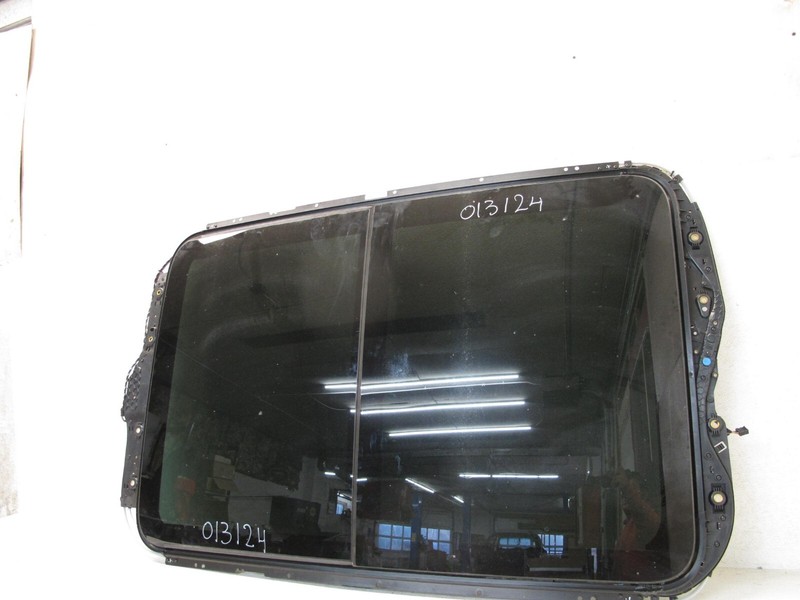 09-17 AUDI 8R Q5 SQ5 UPPER PANORAMIC SUNROOF MOON WINDOW FRAME OEM 013124