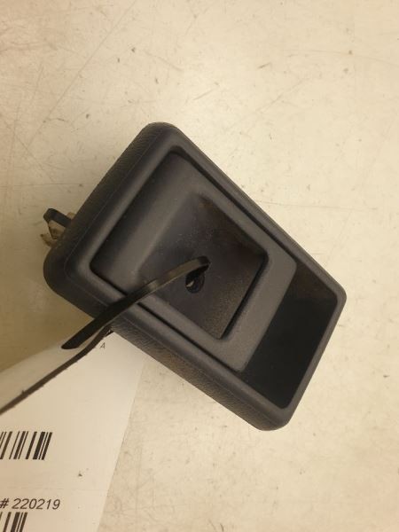 1991 TOYOTA PICKUP DELUXE REGULAR CAB PASSENGER SIDE INTERIOR DOOR HANDLE