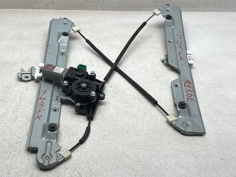 11-20 INFINITI QX56 QX80 FRONT RIGHT PASSENGER SIDE WINDOW REGULATOR OEM LOT743