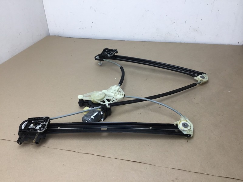 Bentley Bentayga 2019 Rear Right Passenger Door Window Regulator Motor 16-20 :Y