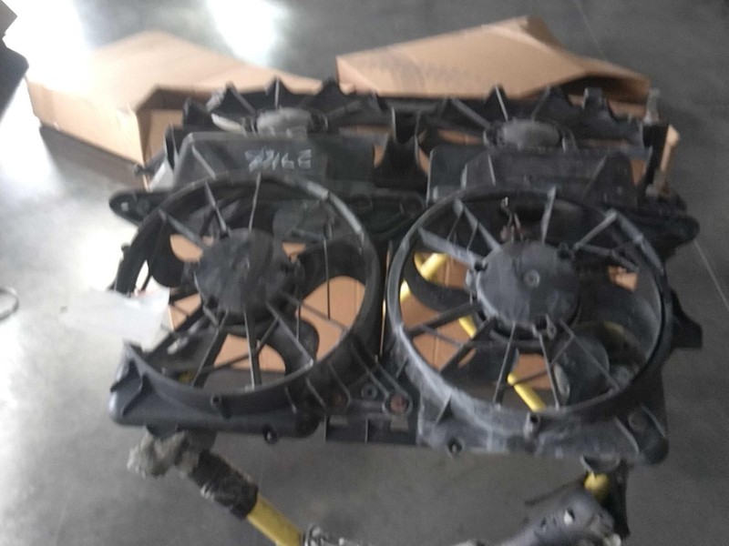 2005 Mercury Mariner Engine Cooling Fan Motor OEM 187K Miles NJ25-27168-694040