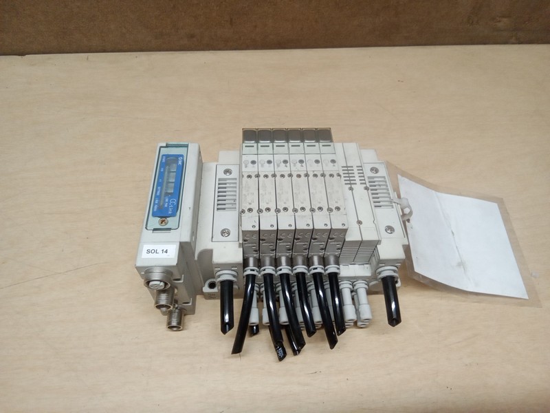 SMC SS5Y31-E4R006 6 Station Block W/ (6) SY3101-5U1 & EX260SMJ1 Interface