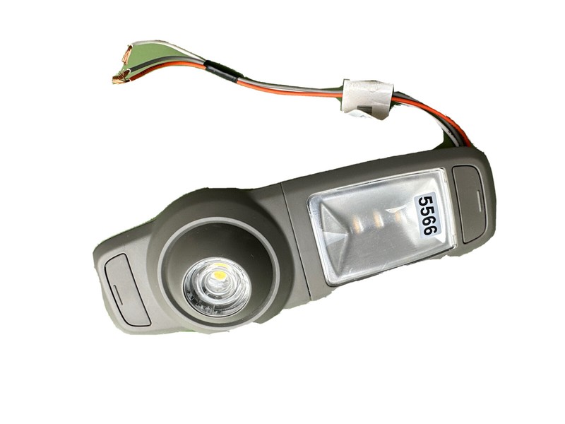 ✅ PETERBILT 567 LED DOME LIGHT PACCAR MODULAR RIGHT RH LAMP OEM ✅