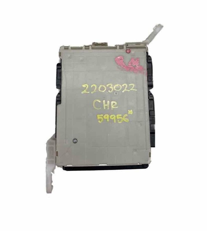 2021 TOYOTA CHR 2.0L JUNCTION BLOCK BOX ASSY OEM 8273010021