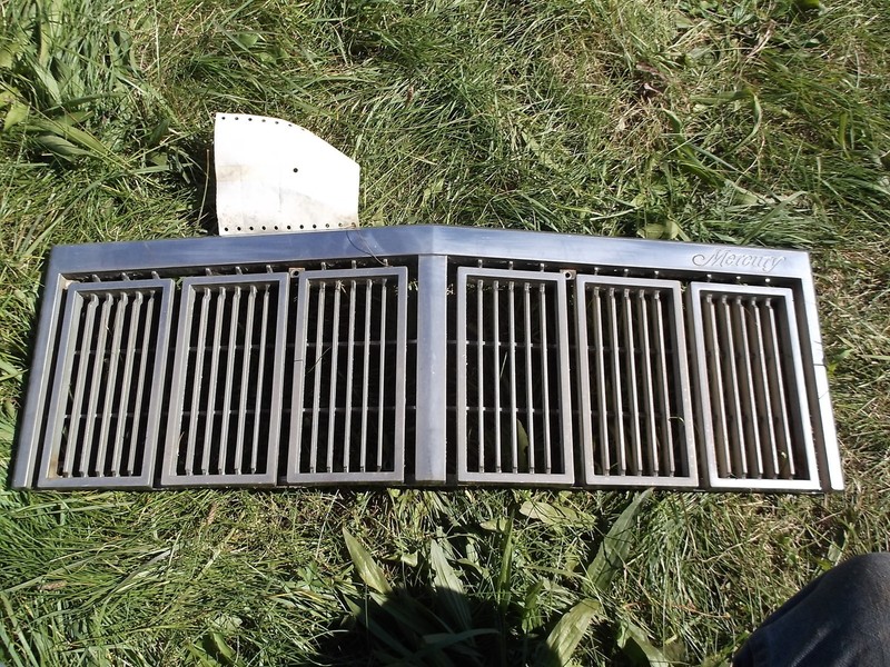 Vintage Mercury Grille E0MB-8150-AWG *FREE SHIPPING*