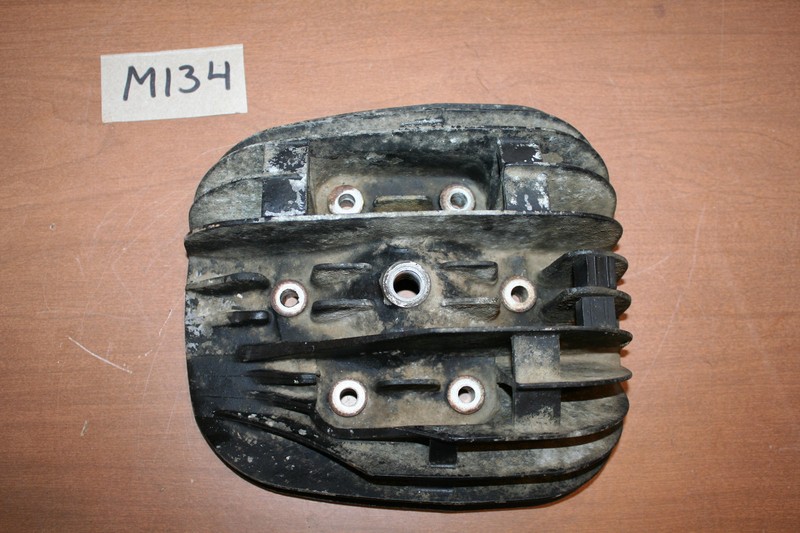 1975 Yamaha DT 400 Cylinder Head OEM 75 B