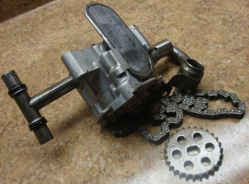 2003 Honda Shadow VT750 VT 750 ACE Engine Motor Oil Pump Gear Screen Tube Pipe
