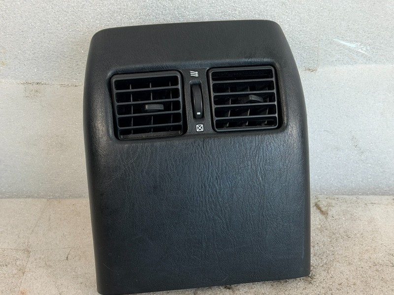 2004 2006 LEXUS ES330 REAR CENTER CONSOLEAIRVENT