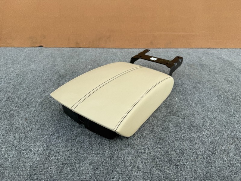 INFINITI QX60 2022-2026 OEM CENTER CONSOLE ARMREST ASSEMBLY (TAN)