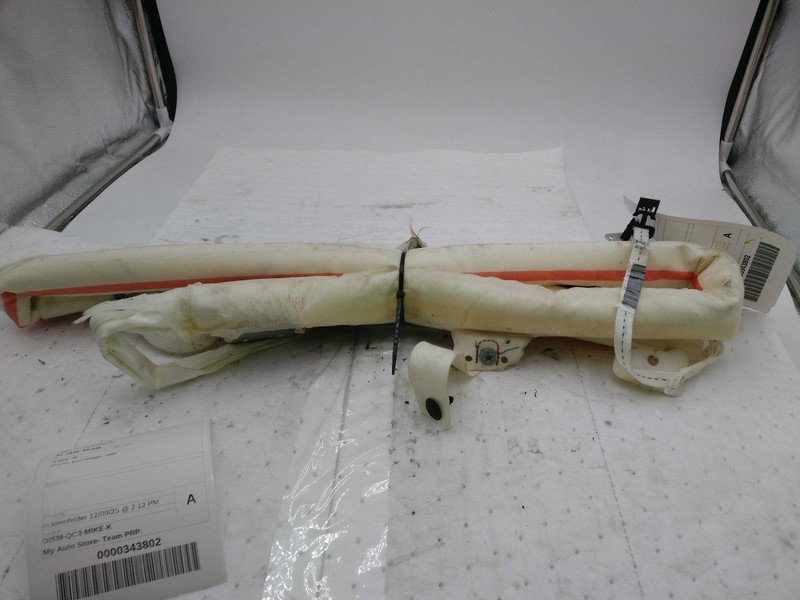 2017 Jeep Patriot Curtain Air Bag Right Red 611069 93K Miles OEM