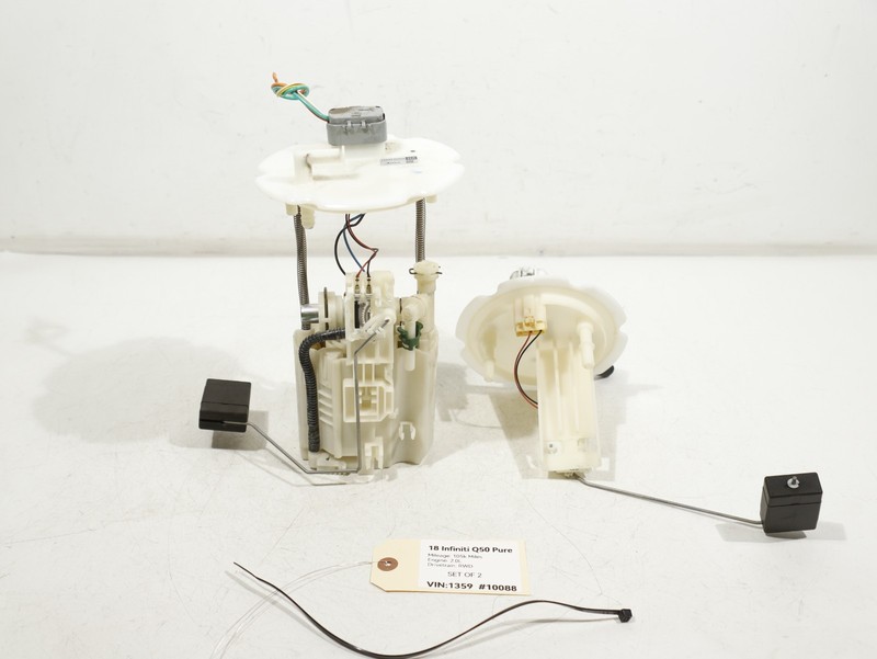 17-20 Infiniti Q50 2.0L Fuel Pump Assembly W/ Pump Level Sending Unit OEM SET 2