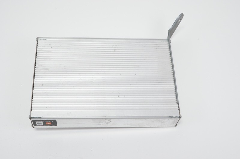 TOYOTA SIENNA Audio Amplifier AMP JBL Harman Becker OEM 2004 2005 *